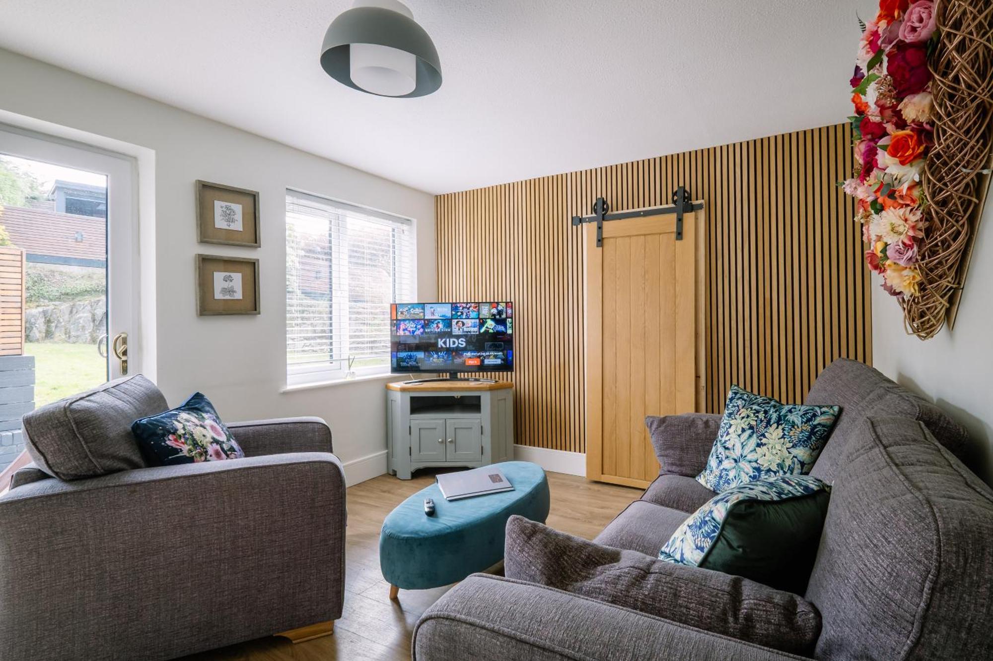 Rockside - Luxury 1 Bedroom Home With Hot Tub, Central Location, Parking And Pet Friendly Windermere Ngoại thất bức ảnh